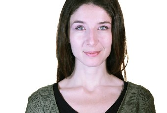 thumbnail_eva-cirnu-photo2